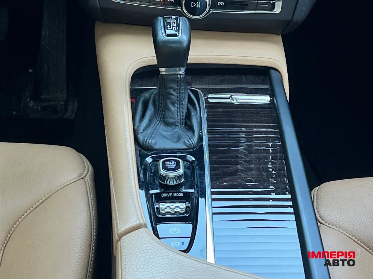 Volvo S90 - фото 17