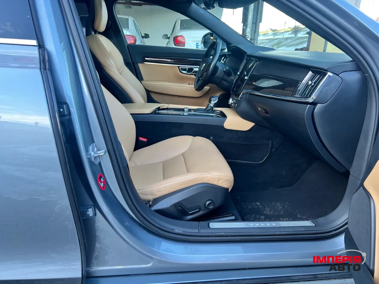 Volvo S90 - фото 23