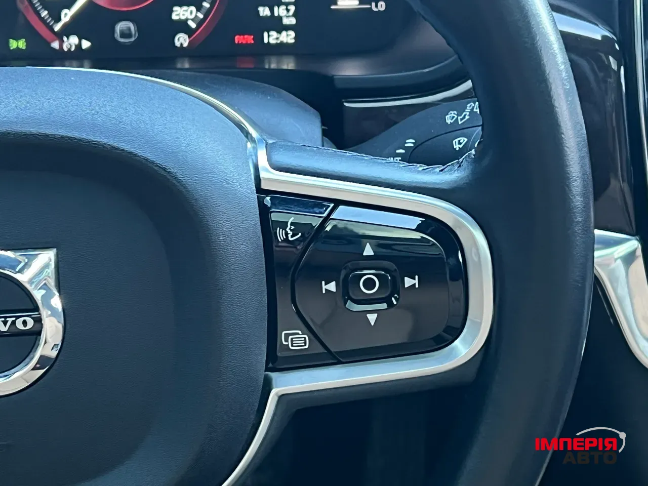 Volvo S90 - фото 16