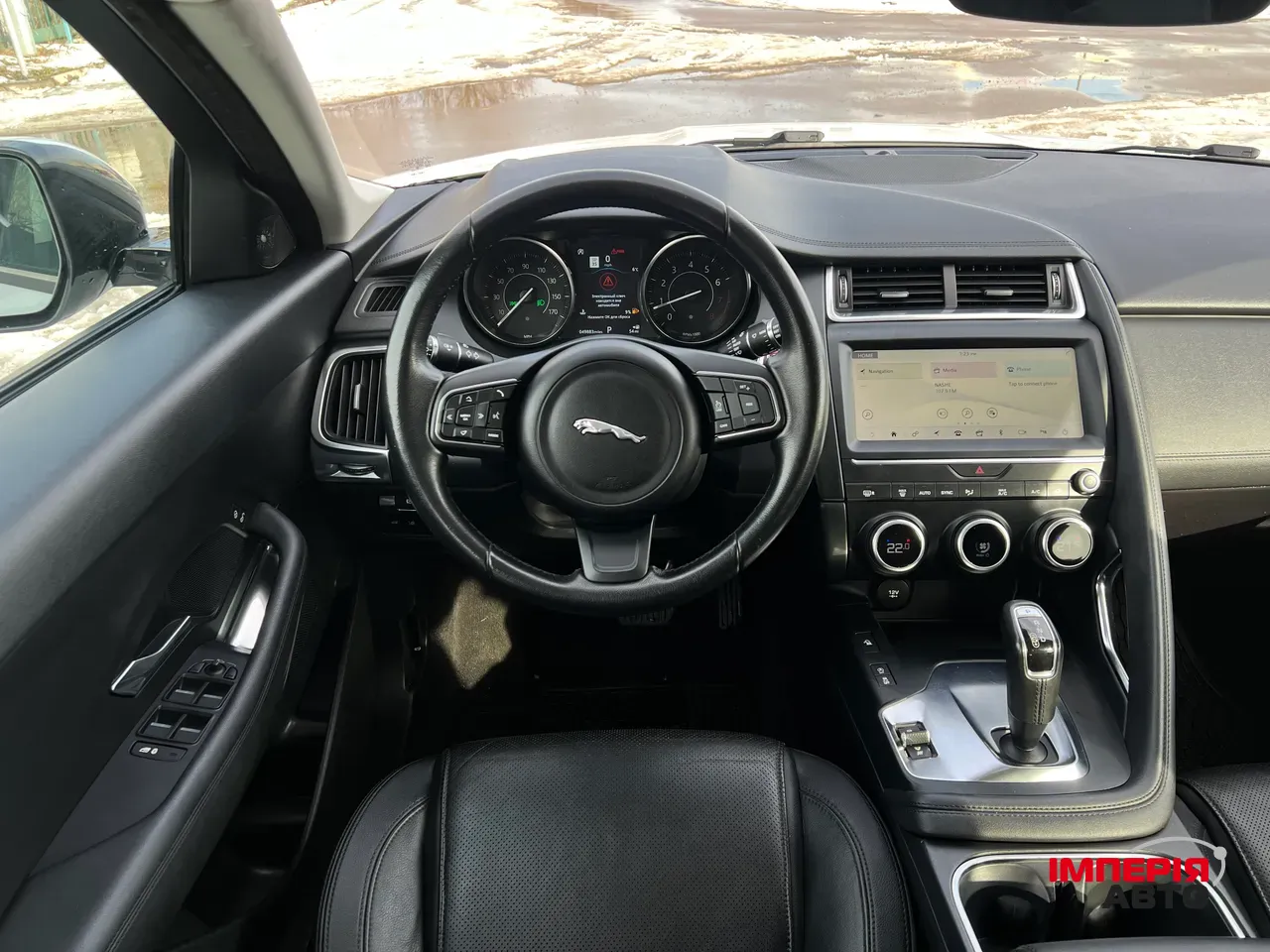Jaguar E-Pace - фото 24