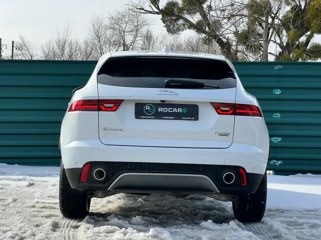 Jaguar E-Pace - фото 4