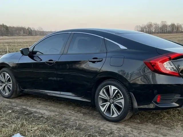 Honda Civic - фото 2