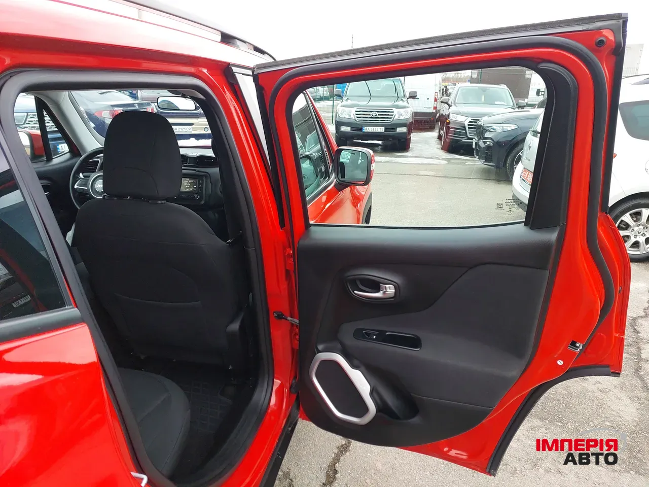 Jeep Renegade - фото 24