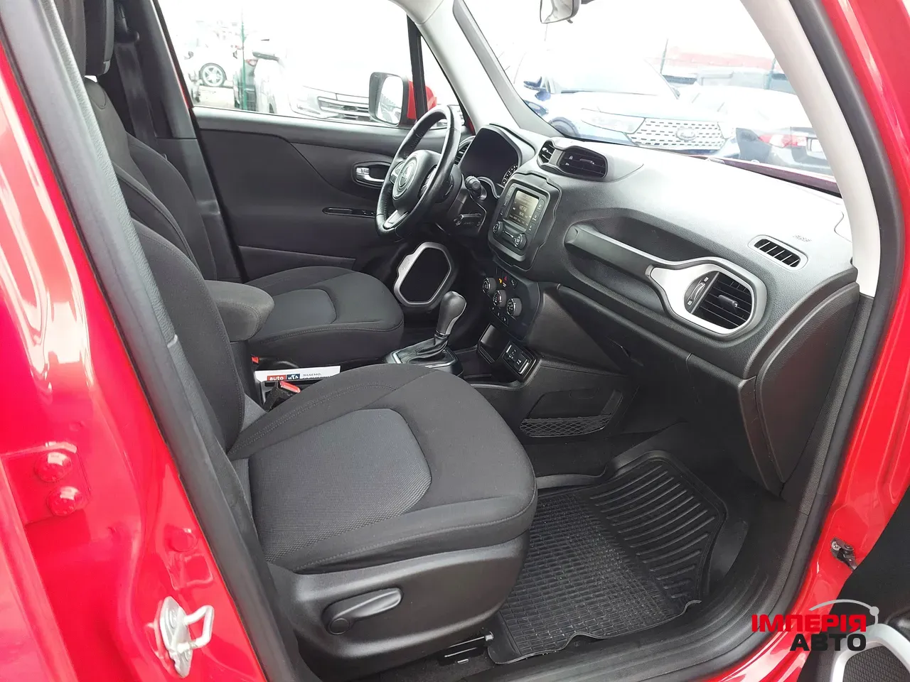 Jeep Renegade - фото 26