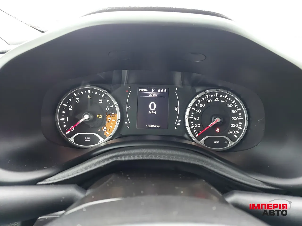 Jeep Renegade - фото 15