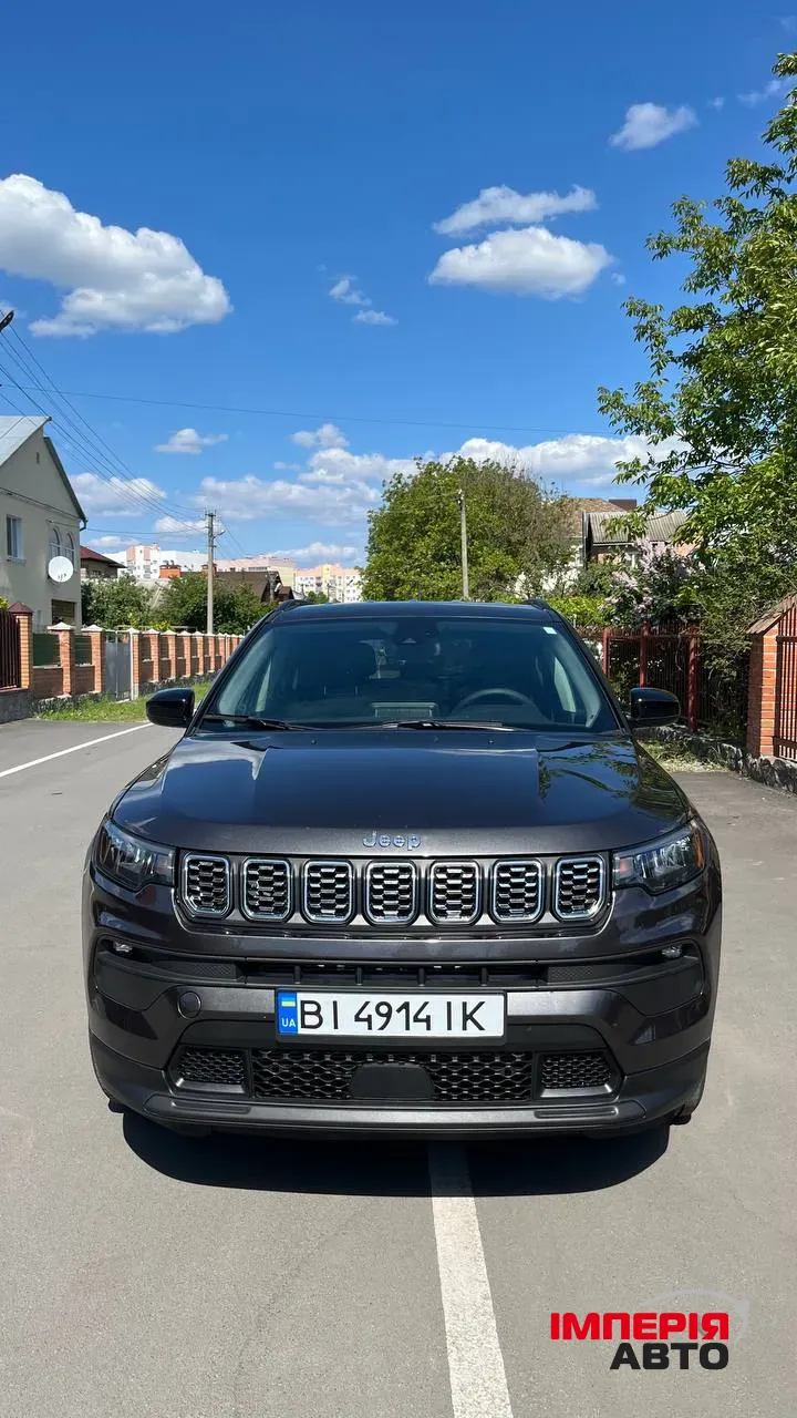 Jeep Compass - фото 1