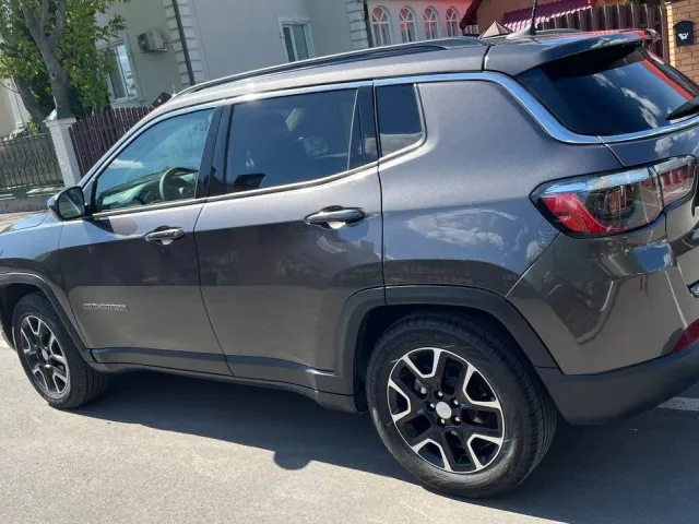 Jeep Compass - фото 5