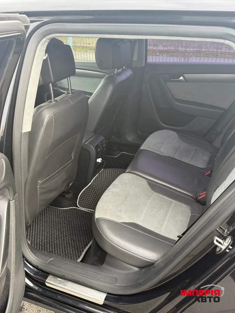 Volkswagen Passat - фото 6