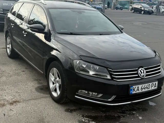 Volkswagen Passat - фото 2