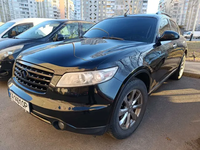 Infiniti FX - фото 1