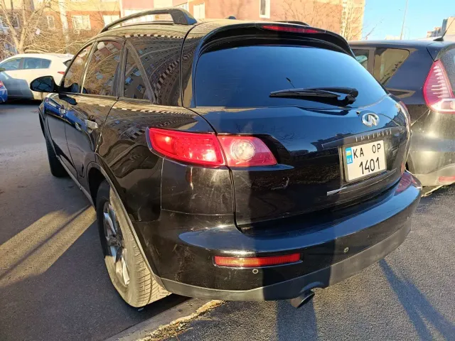 Infiniti FX - фото 4