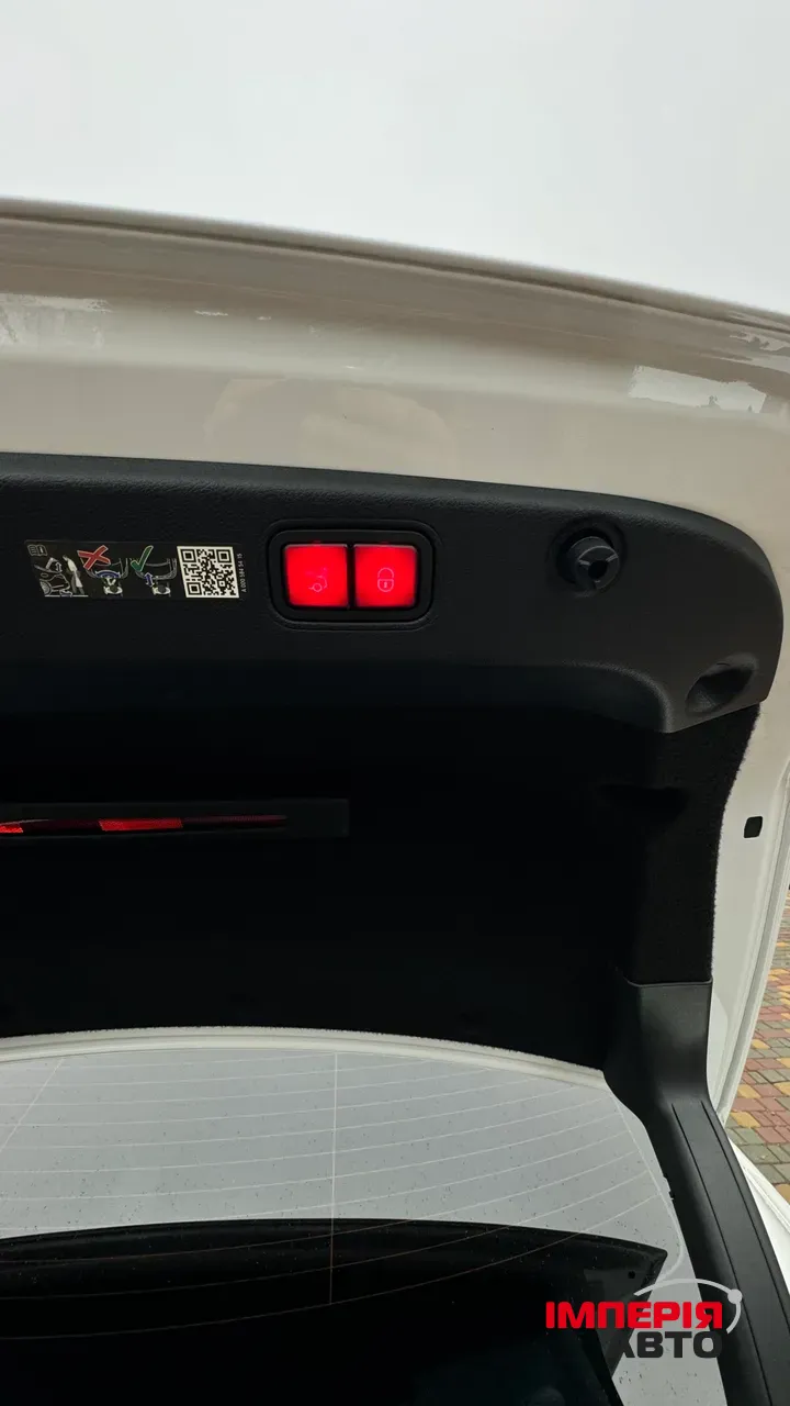 Mercedes-Benz CLS - фото 19