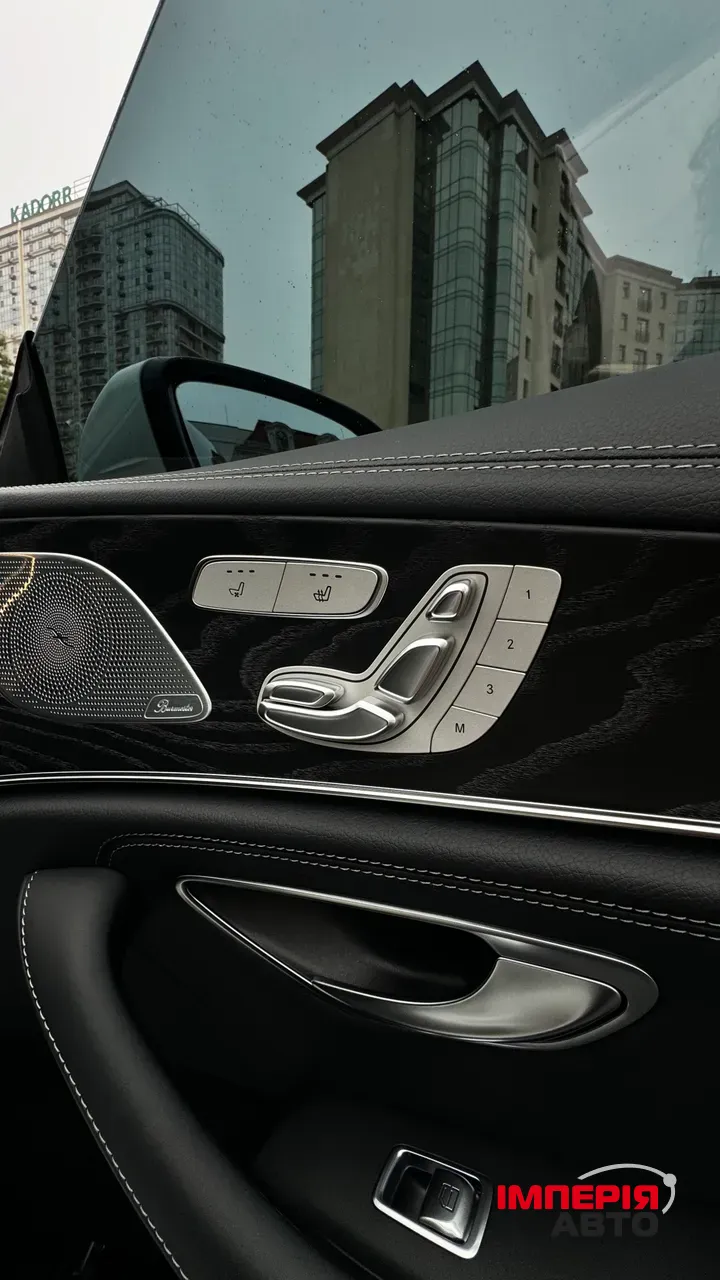 Mercedes-Benz CLS - фото 18