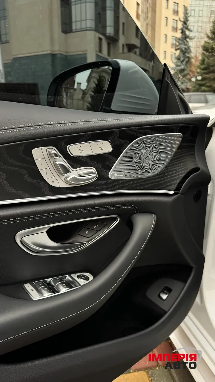 Mercedes-Benz CLS - фото 8