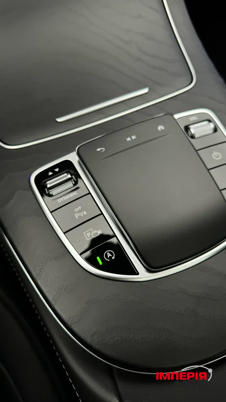 Mercedes-Benz CLS - фото 21