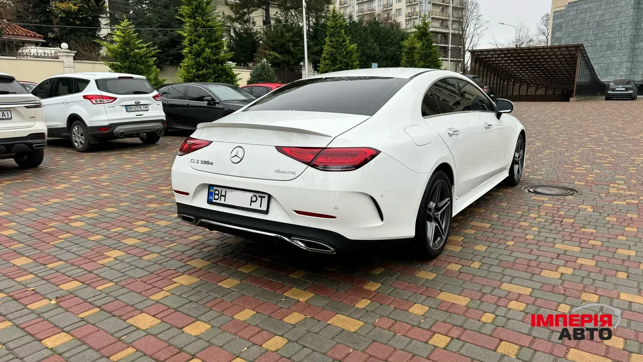 Mercedes-Benz CLS - фото 3