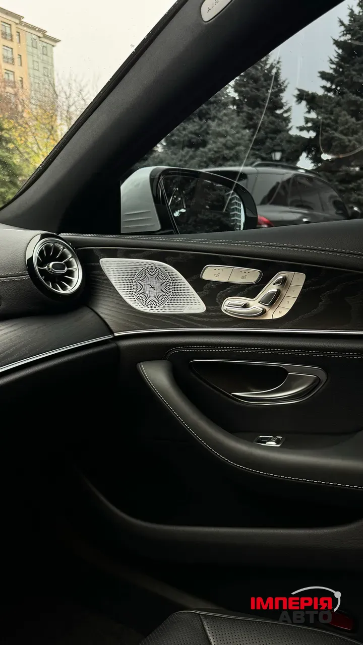 Mercedes-Benz CLS - фото 10