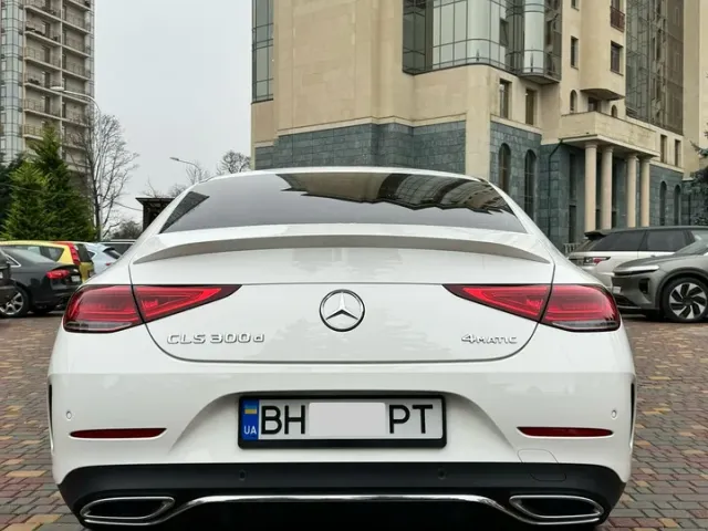 Mercedes-Benz CLS - фото 4