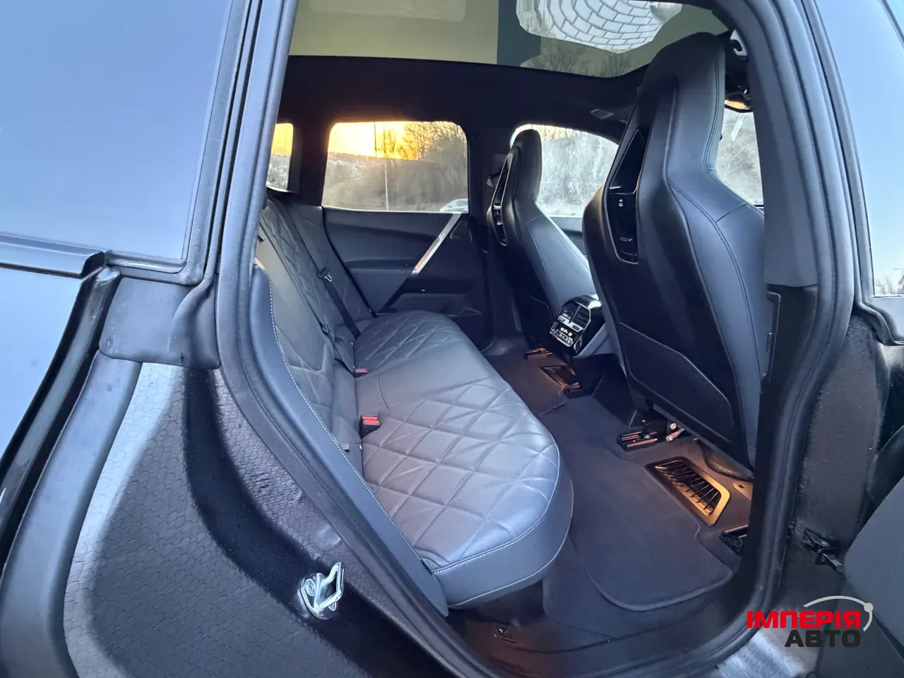 BMW iX - фото 25