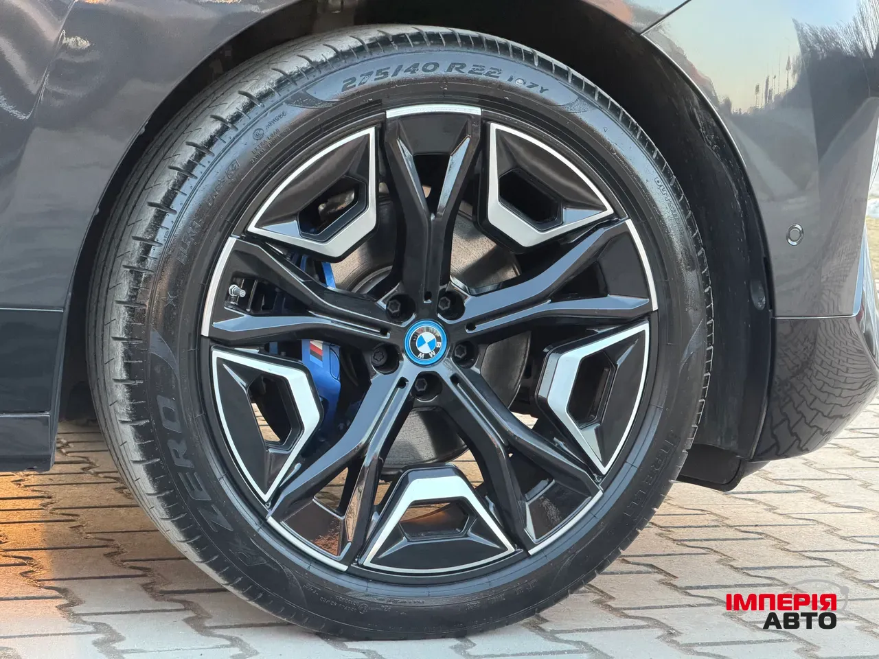 BMW iX - фото 10