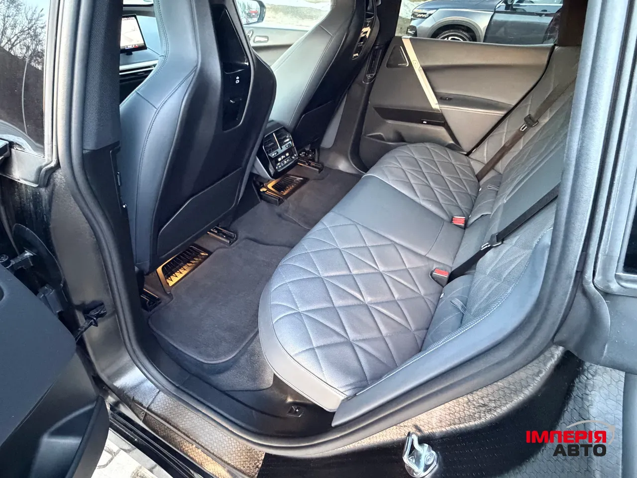 BMW iX - фото 21