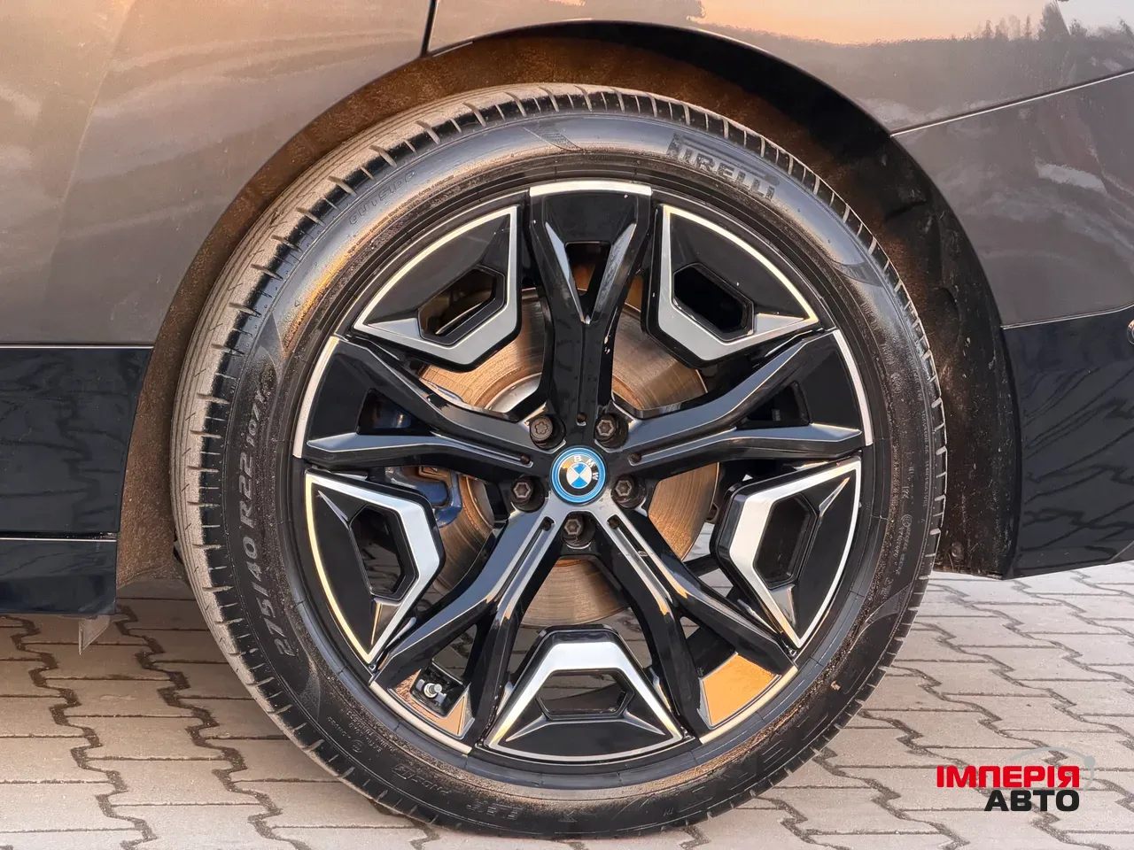 BMW iX - фото 12