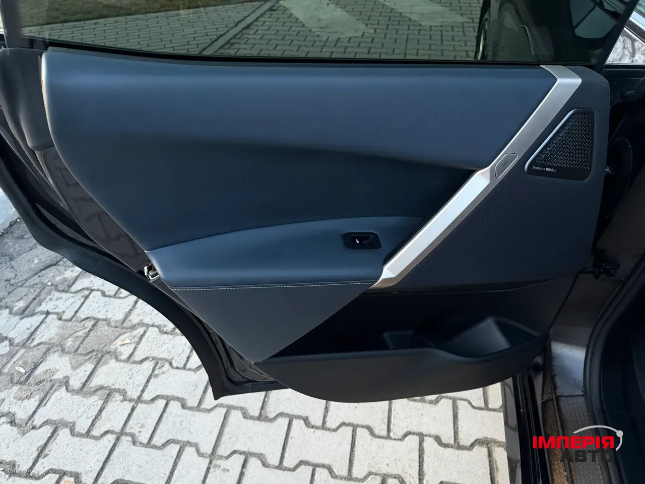 BMW iX - фото 19