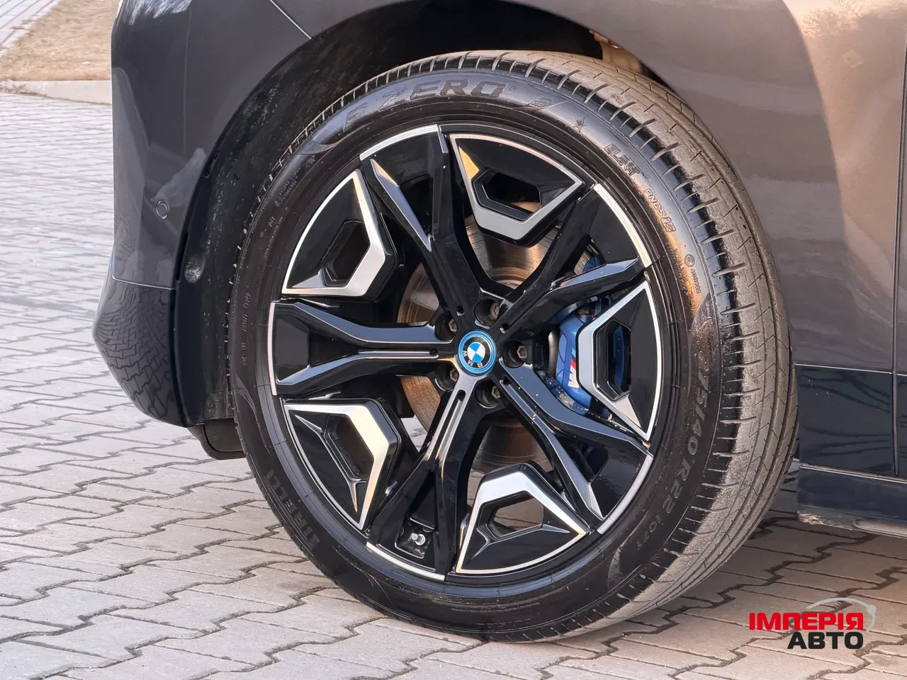 BMW iX - фото 11