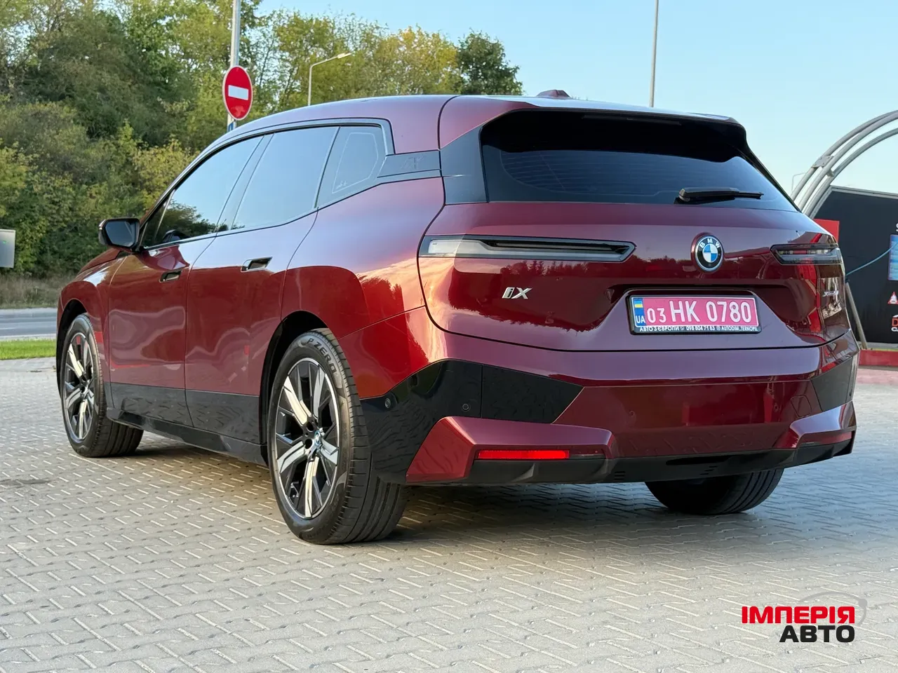 BMW iX - фото 45