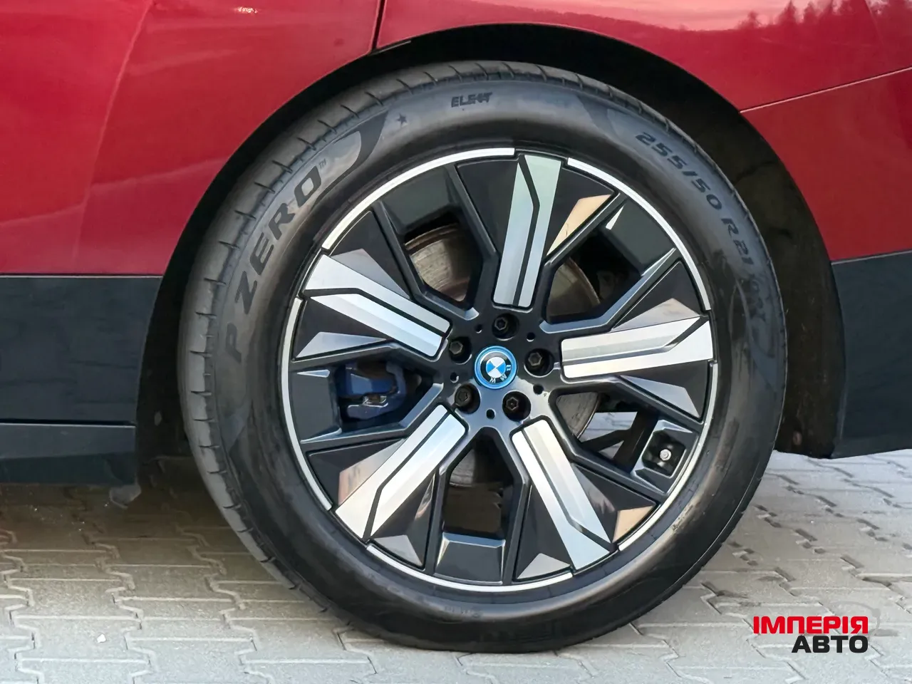 BMW iX - фото 12