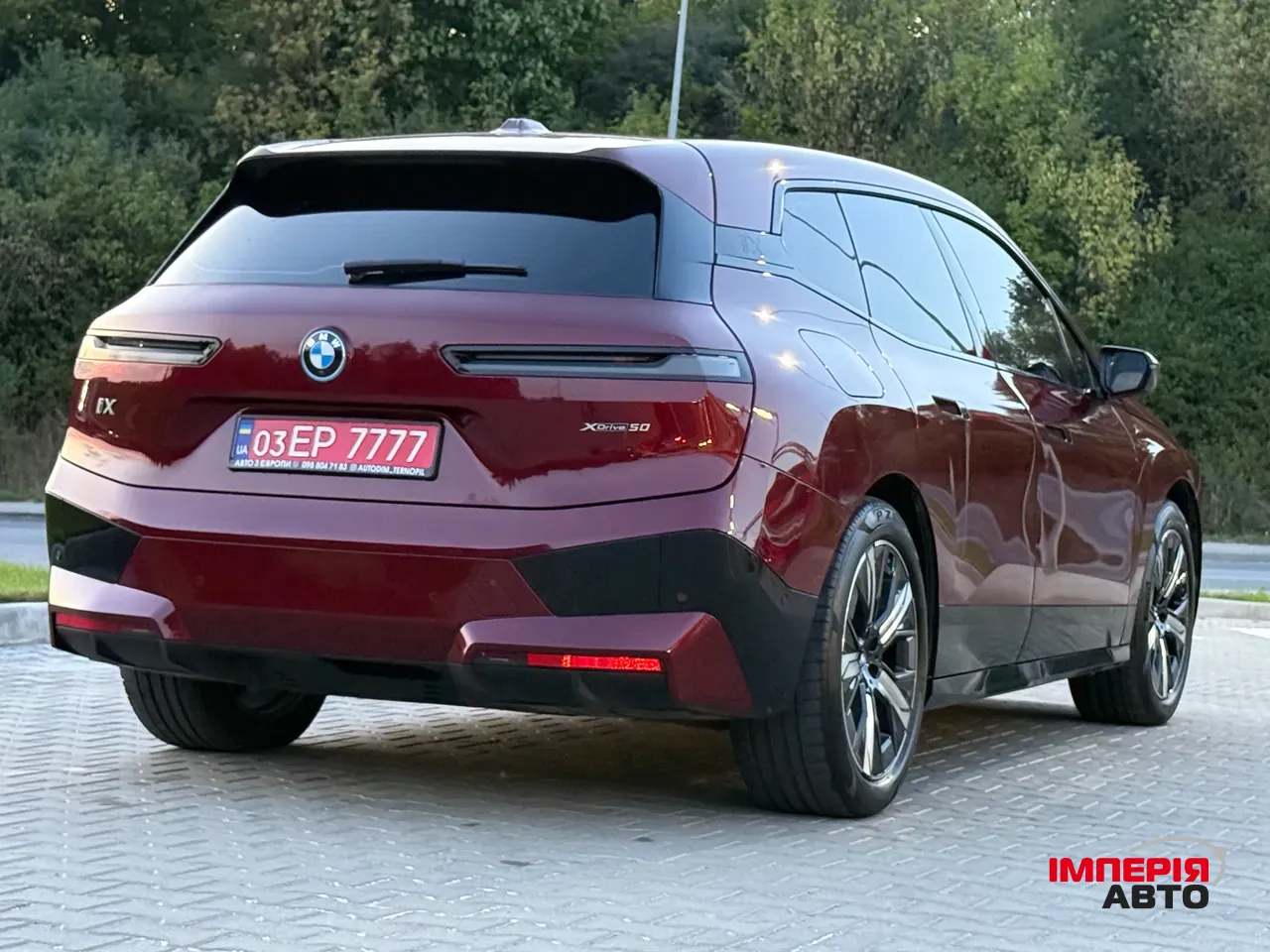 BMW iX - фото 7