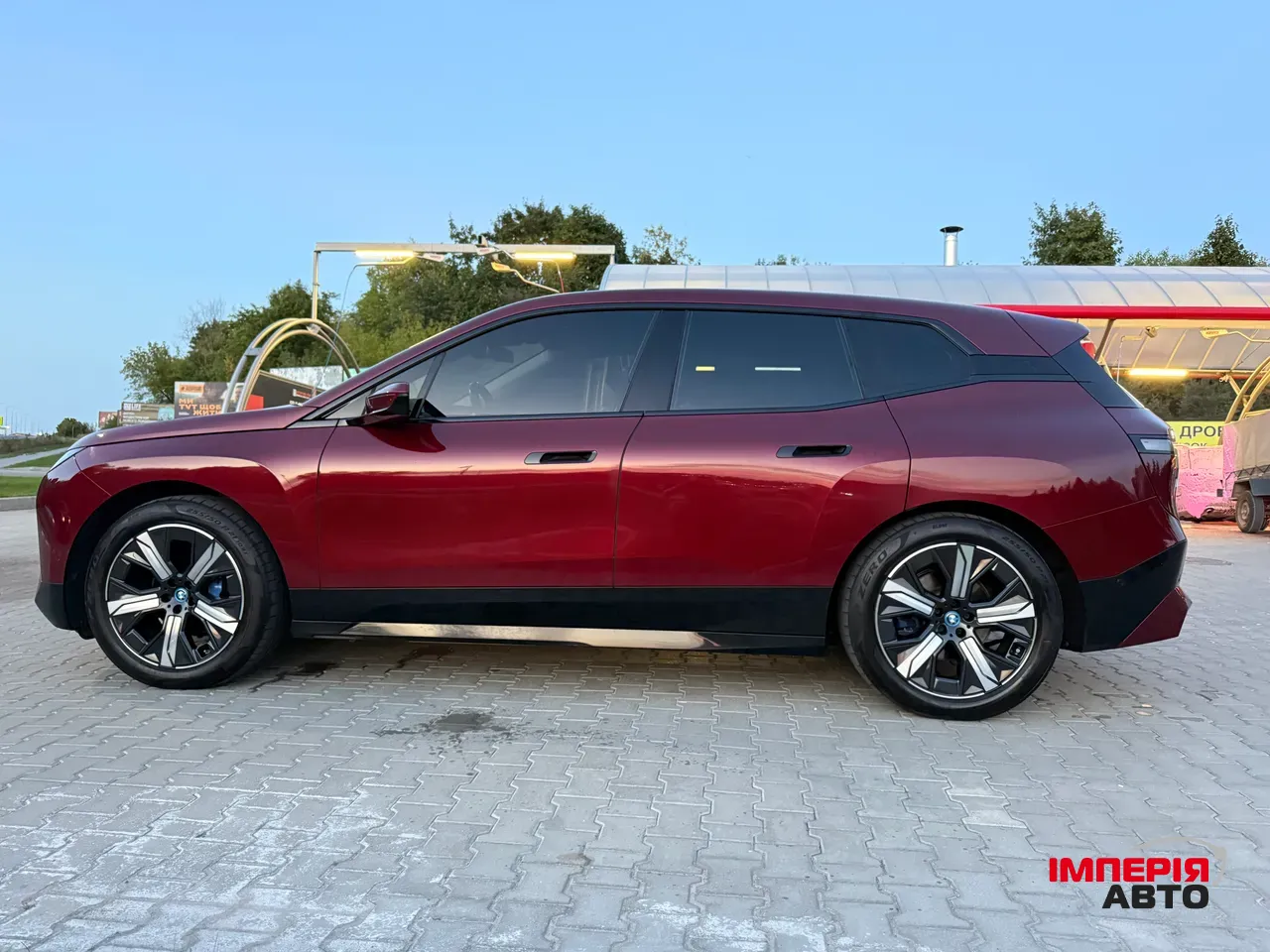 BMW iX - фото 10