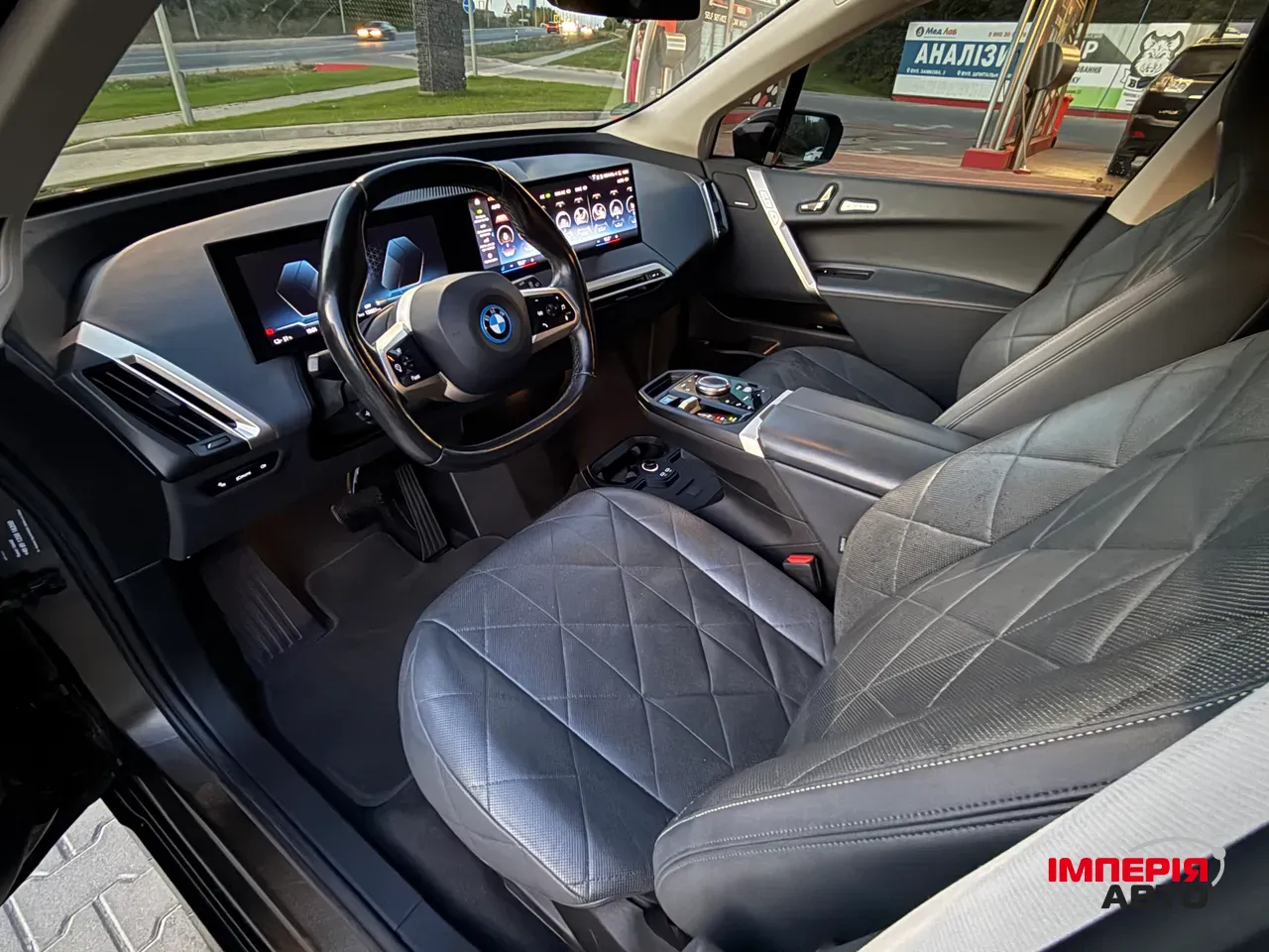 BMW iX - фото 16