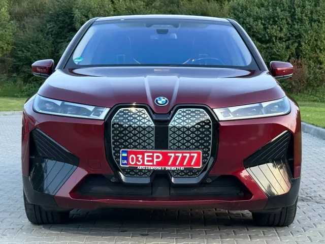 BMW iX - фото 2
