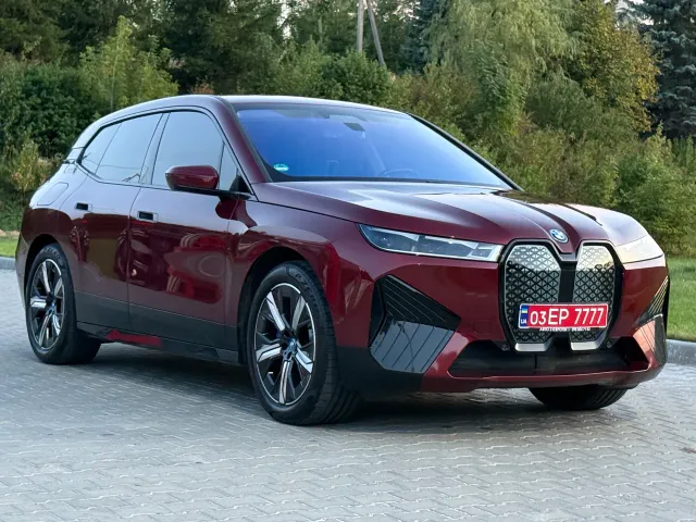 BMW iX - фото 3