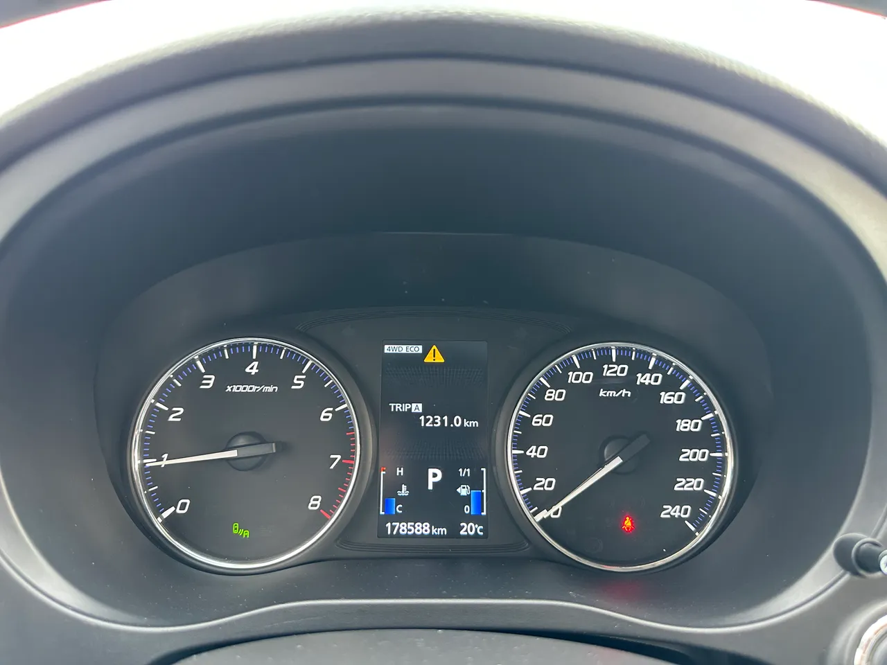 Mitsubishi Outlander - фото 15