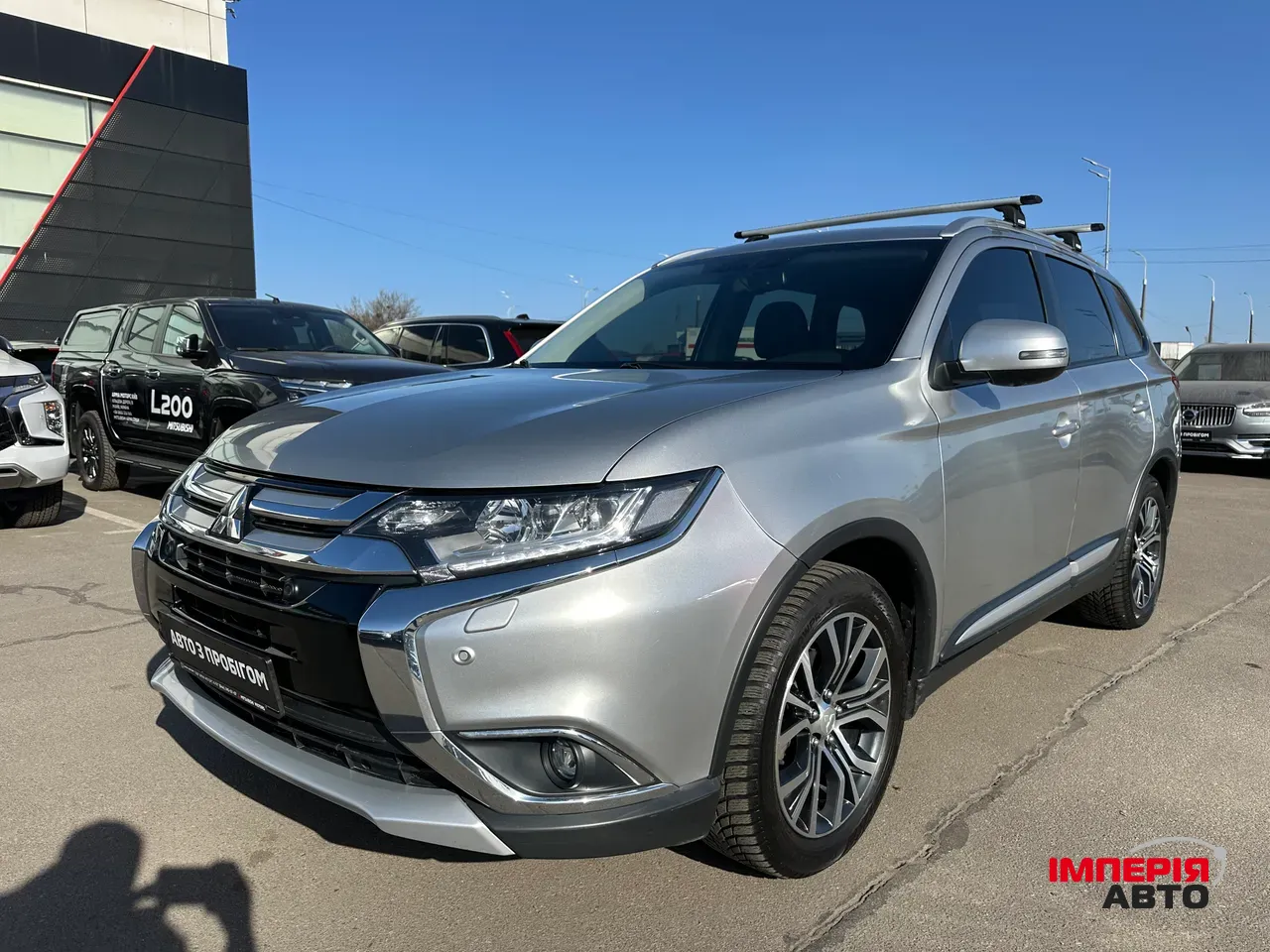 Mitsubishi Outlander - фото 3