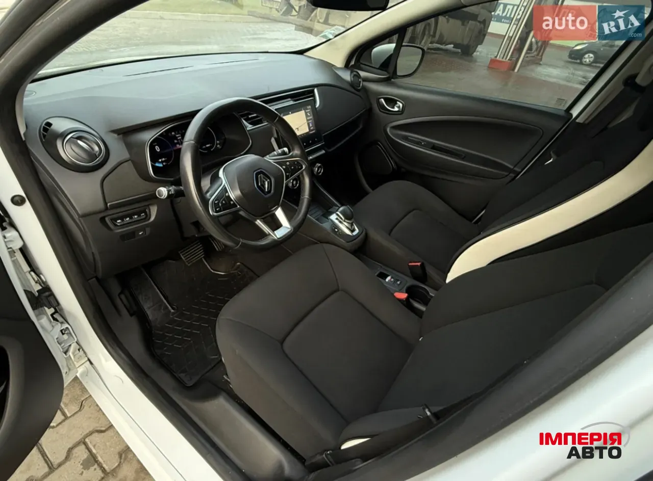Renault ZOE - фото 3