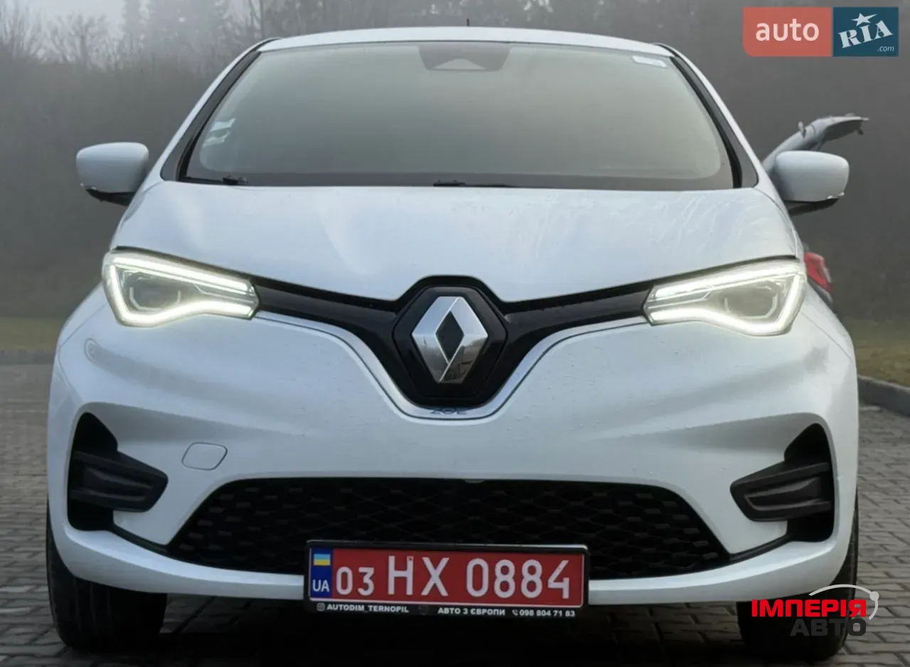 Renault ZOE - фото 6