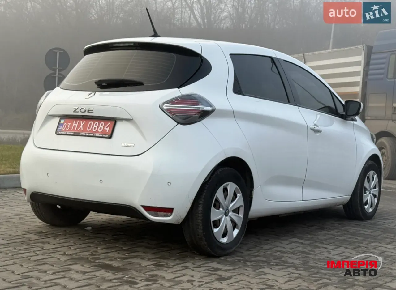 Renault ZOE - фото 5