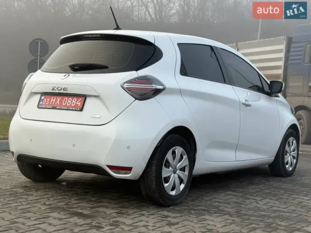 Renault ZOE - фото 5