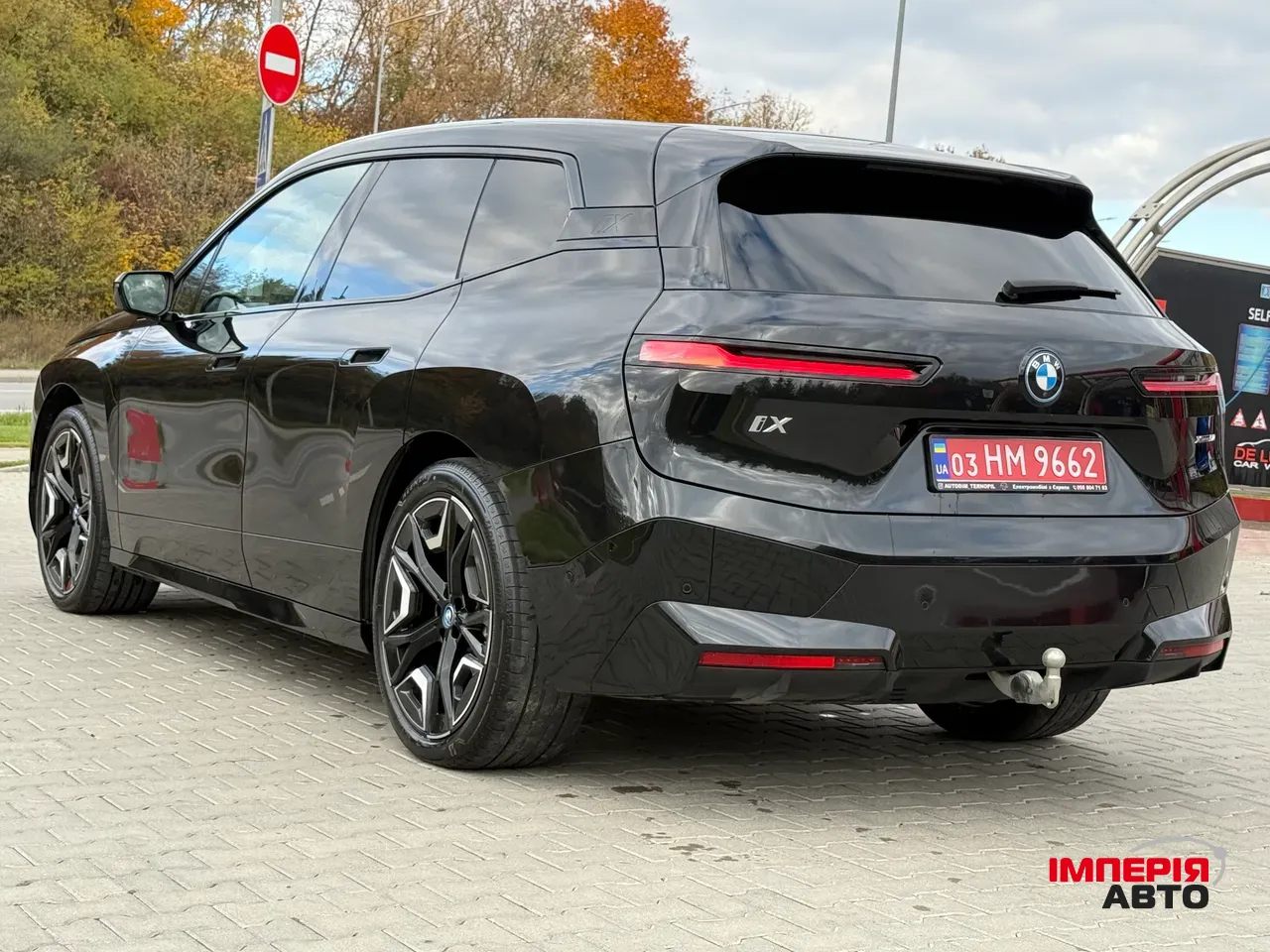 BMW iX - фото 9