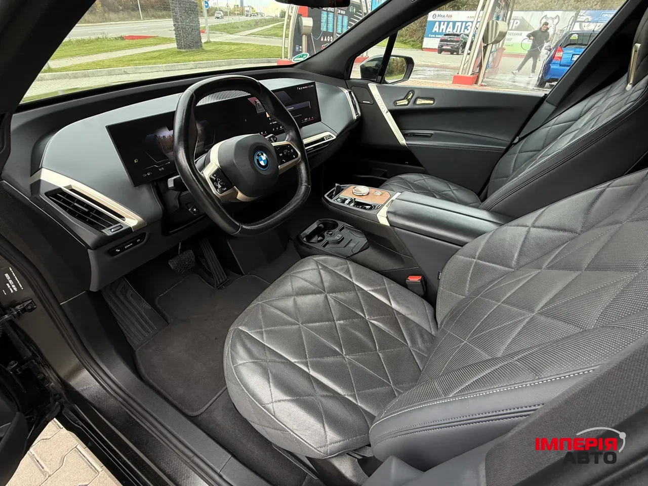 BMW iX - фото 14