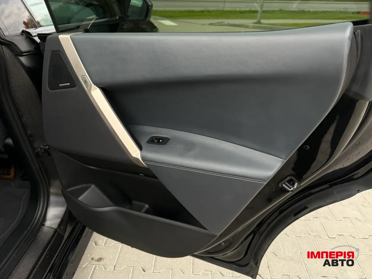 BMW iX - фото 21