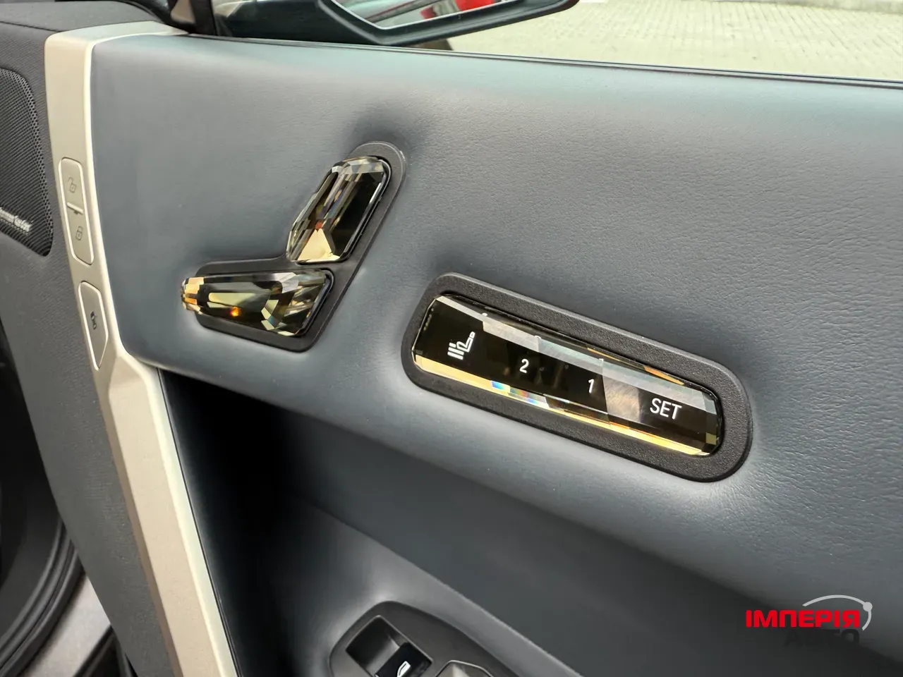 BMW iX - фото 24