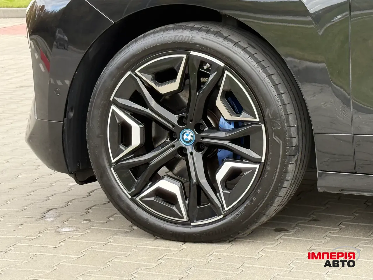 BMW iX - фото 11