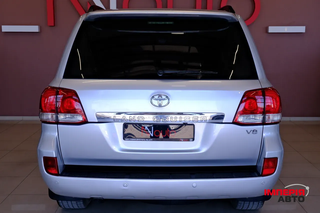 Toyota Land Cruiser - фото 6