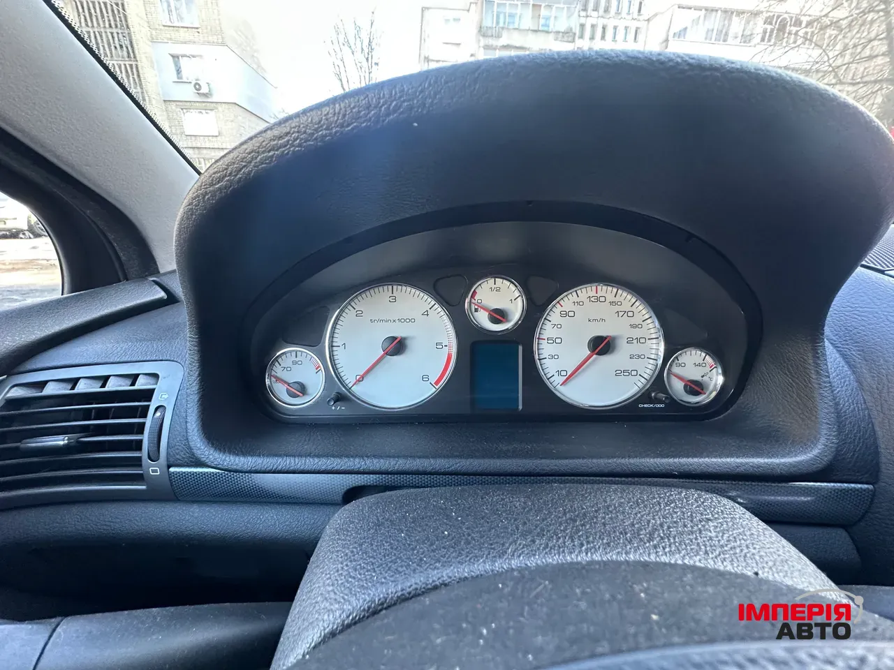 Peugeot 407 - фото 8