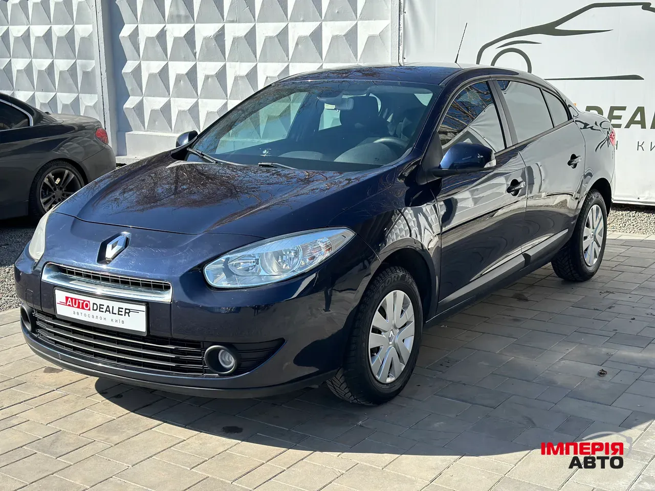 Renault Fluence - фото 3