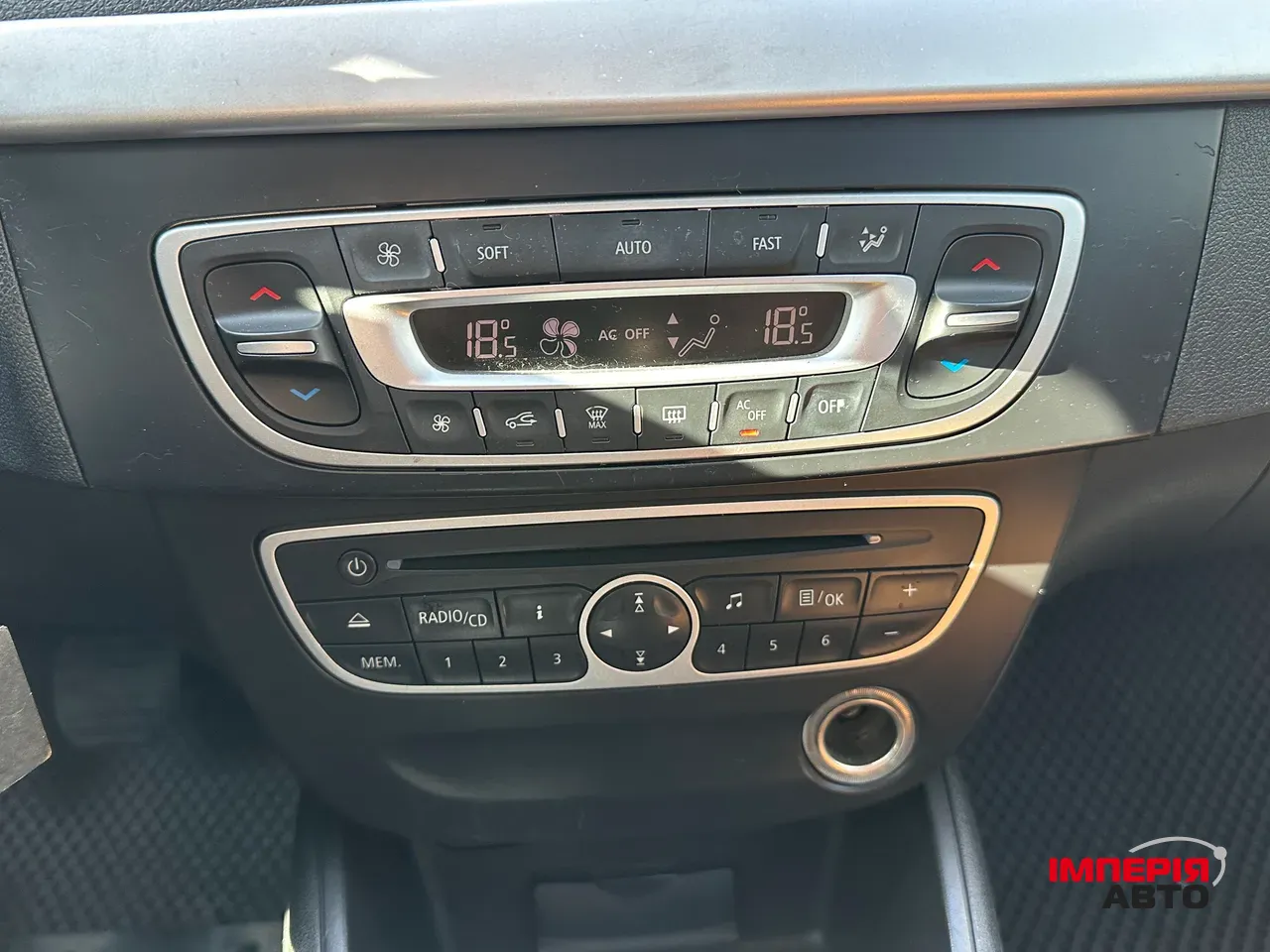 Renault Fluence - фото 22